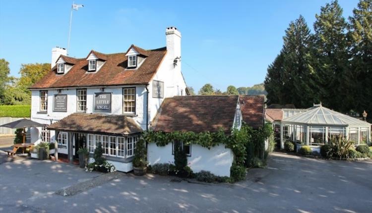 The Little Angel - Pub Inn In Henley-on-thames, Oxfordshire - Visit Thames